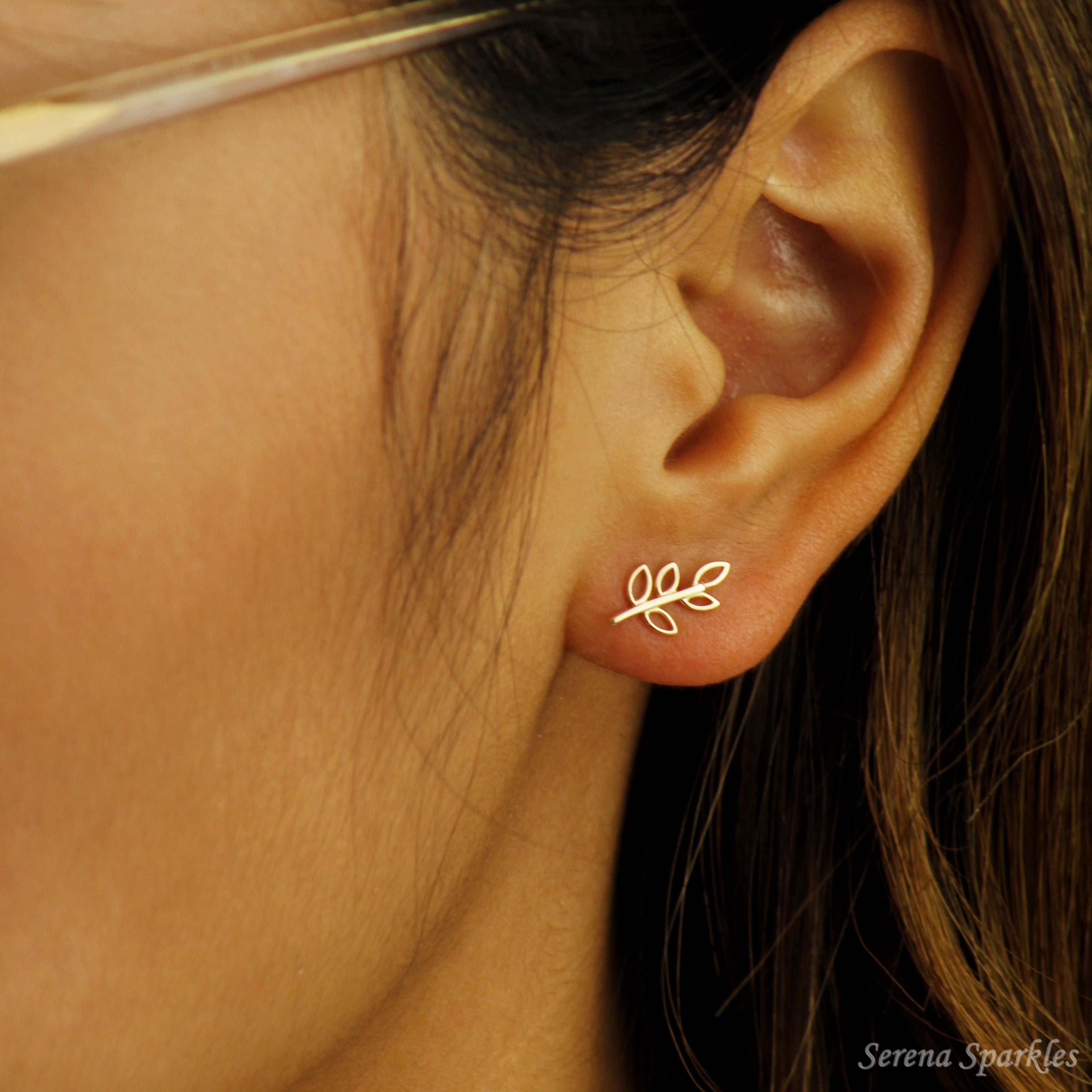 10k Solid Gold Leaf Ear Stud Earrings - Serena Sparkles