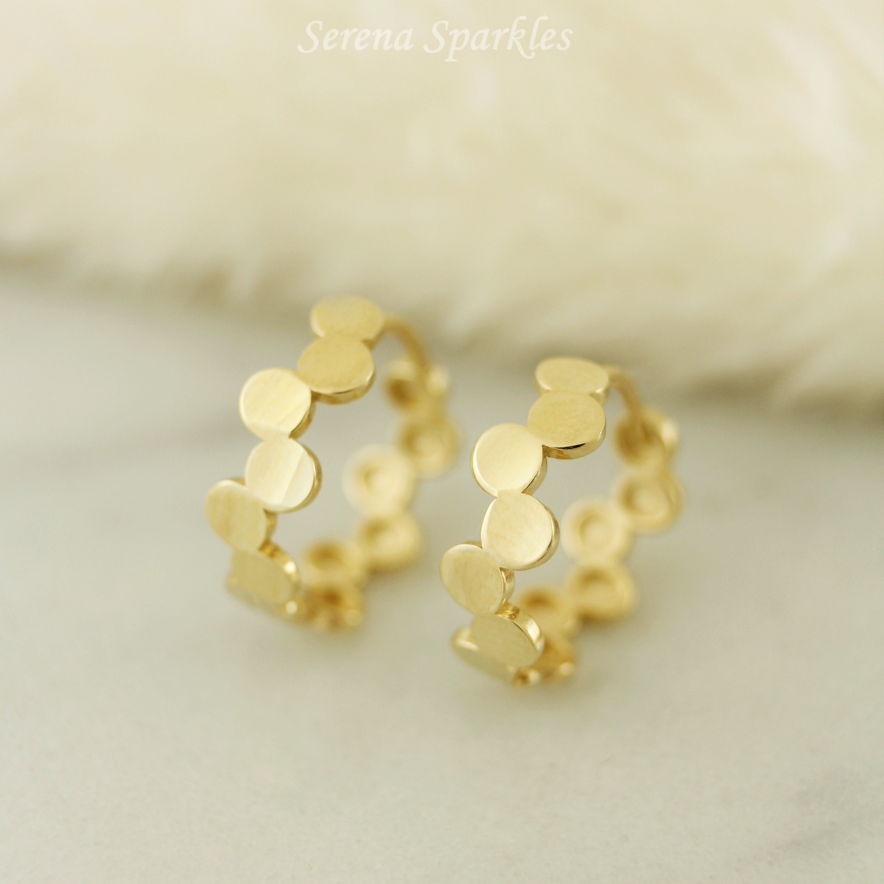 10k Solid Gold Beehive Huggie Hoop Earrings - Serena Sparkles