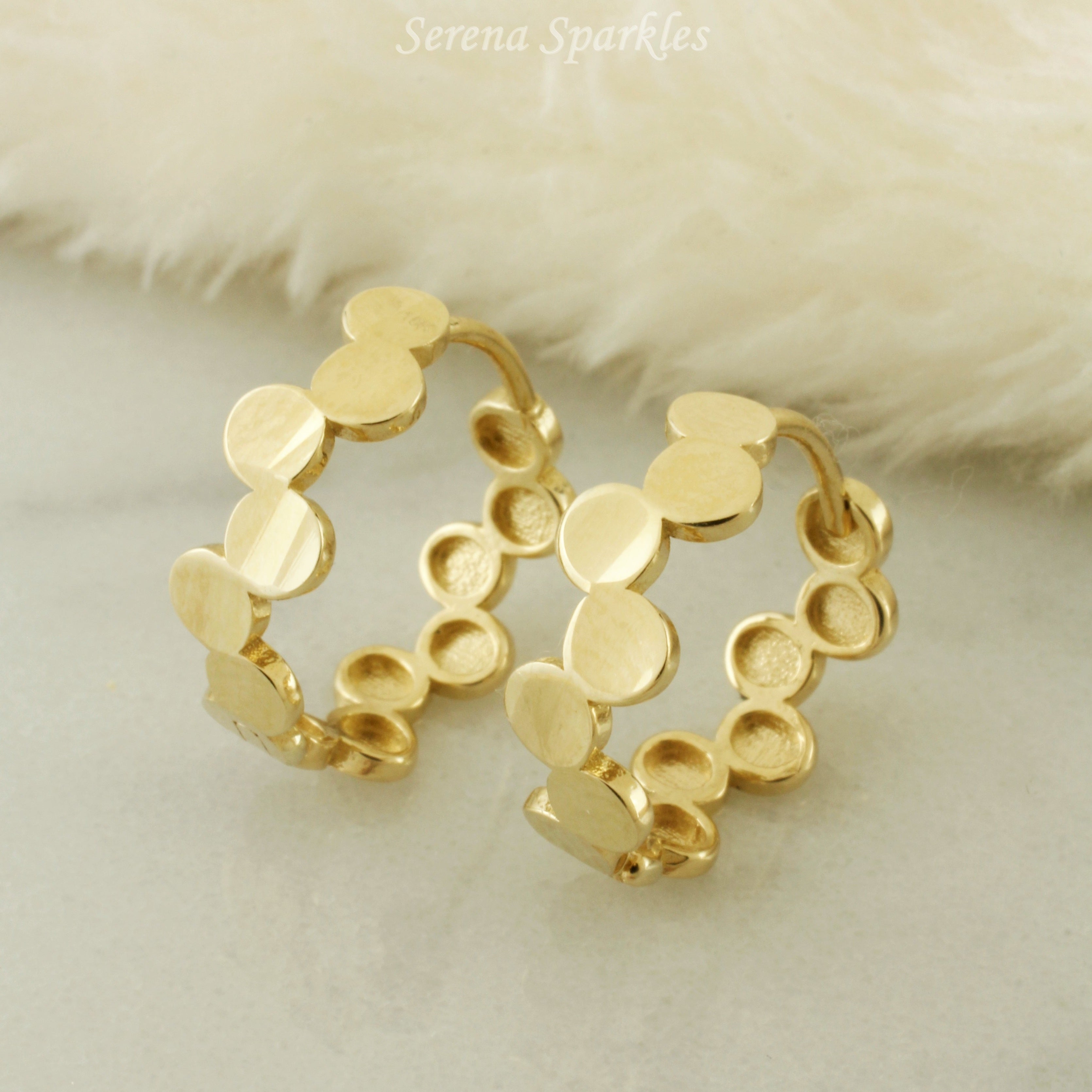 10k Solid Gold Beehive Huggie Hoop Earrings - Serena Sparkles