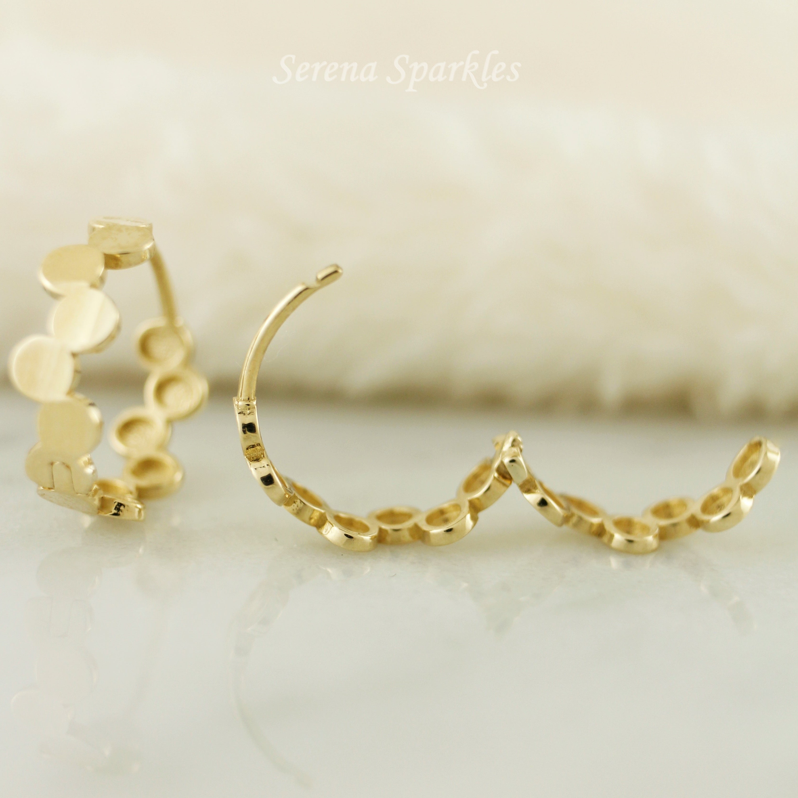 10k Solid Gold Beehive Huggie Hoop Earrings - Serena Sparkles