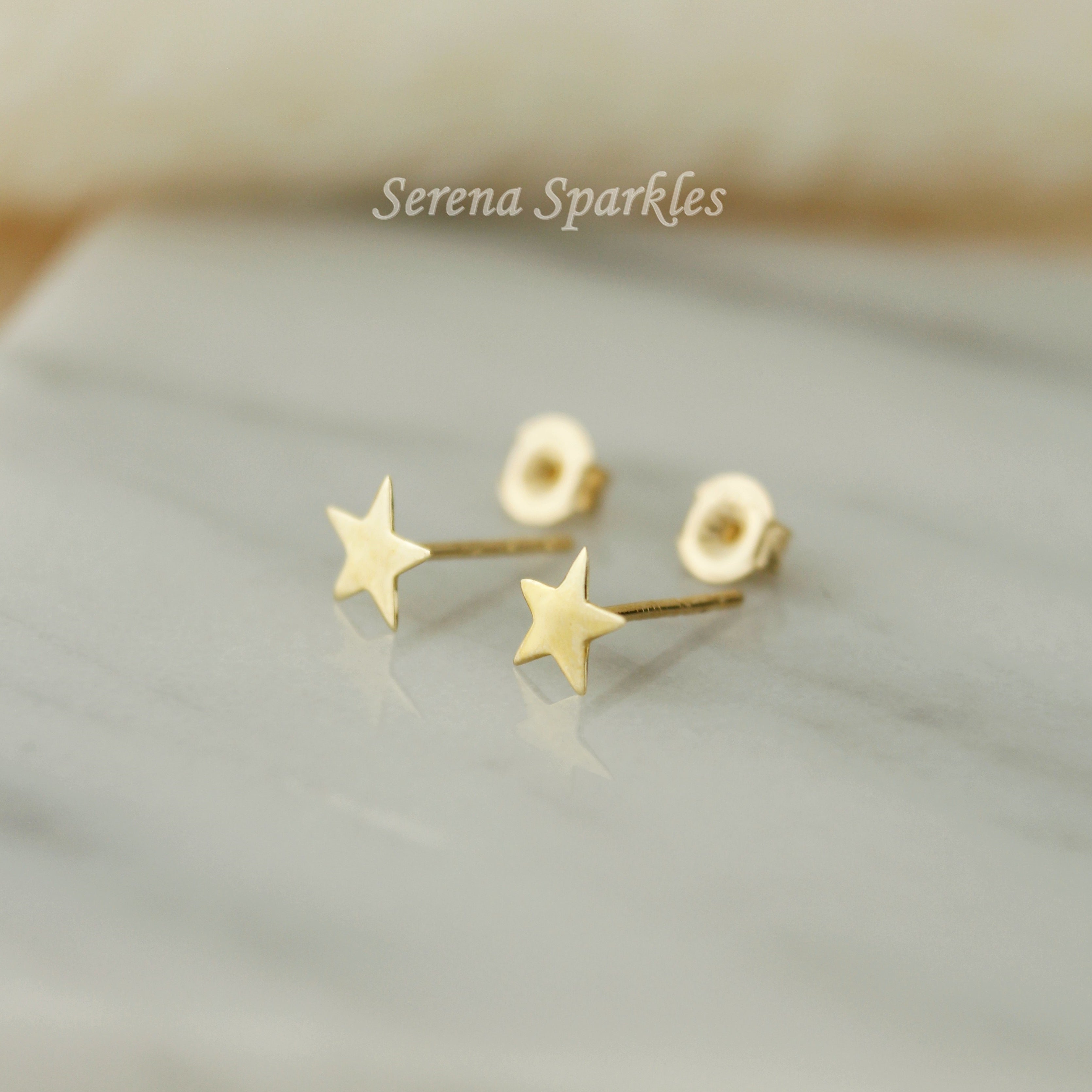 10k Solid Gold Star Stud Earrings - Serena Sparkles