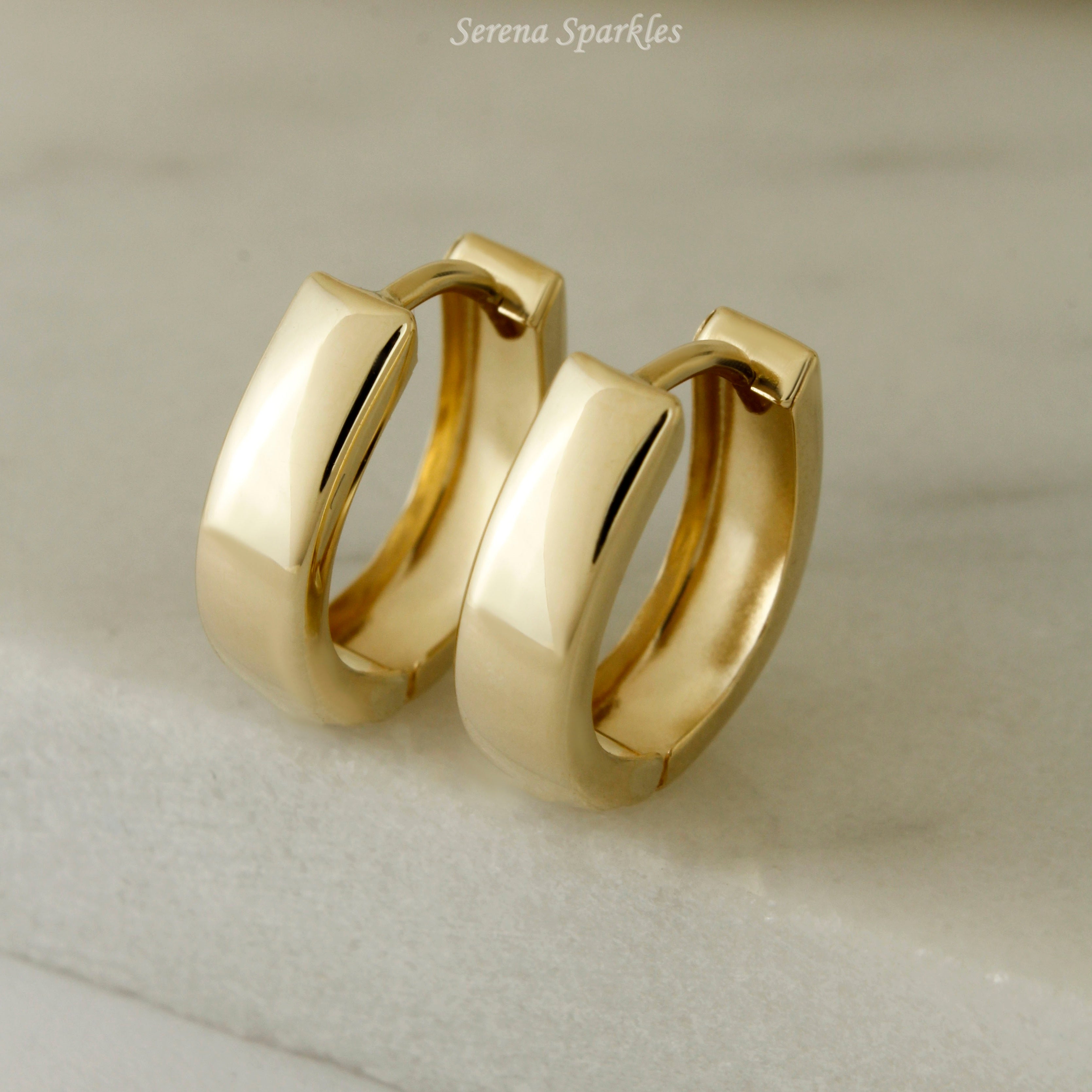 10k Solid Gold Oval Huggie Hoop Earrings - Serena Sparkles