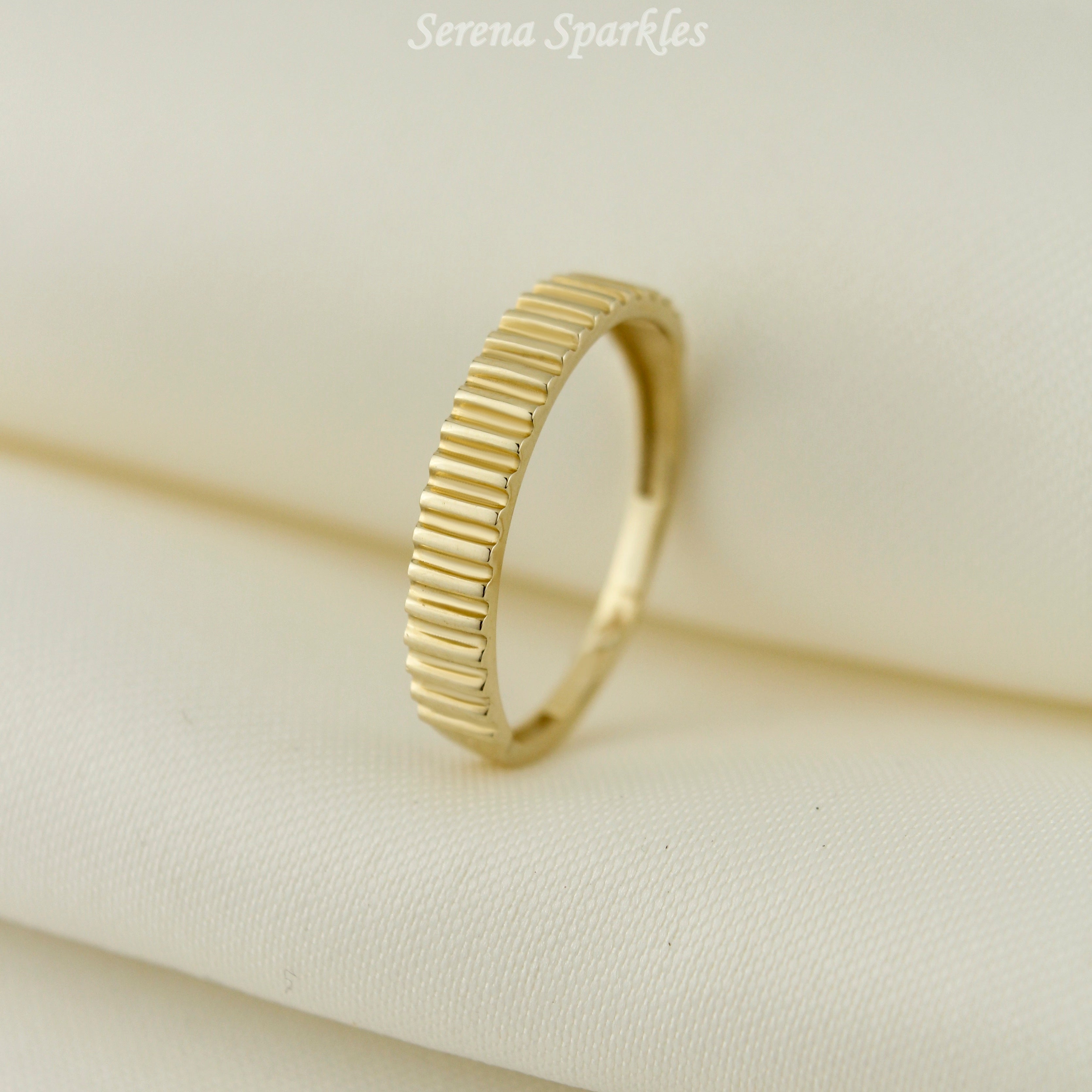 10k Solid Gold Wedding Band Ring - Serena Sparkles